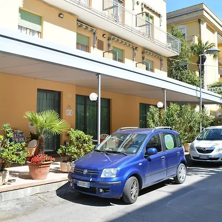 Giada 2* Rimini